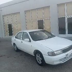 Nissan Sunny 2000