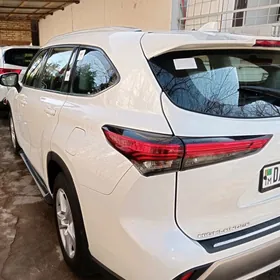 Toyota Highlander 2022