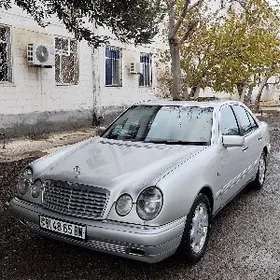 Mercedes-Benz E420 1996