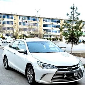 Toyota Camry 2016