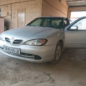 Nissan Primera 2001