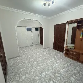 3 komnat 9/6 et kwadrat prihoj