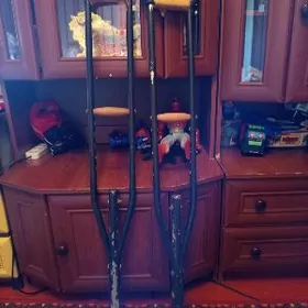 продаю костыли