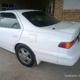 Toyota Camry 2000