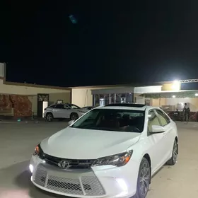 Toyota Camry 2017
