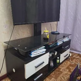 Telewizor ucin podstawka