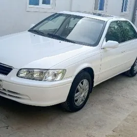 Toyota Camry 2000