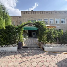 Требуется уборщица