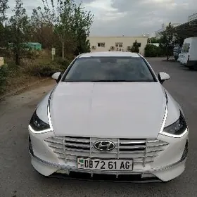 Hyundai Sonata 2021