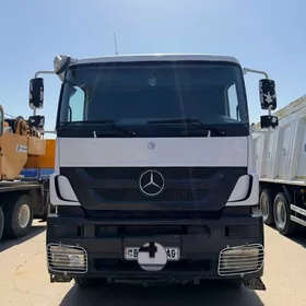 Mercedes-Benz ACTROS 3331 2015