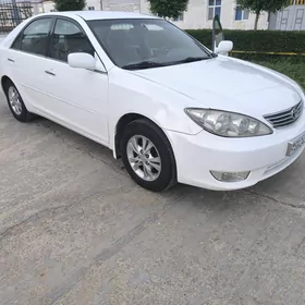 Toyota Camry 2004