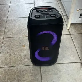 JBL Part Box 320