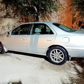 Toyota Camry 2000