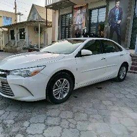 Toyota Camry 2015