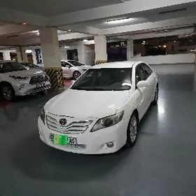 Toyota Camry 2010