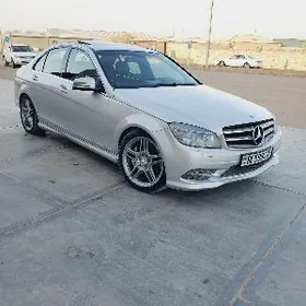 Mercedes-Benz C300 2010