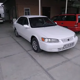 Toyota Camry 1997