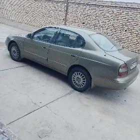 Daewoo Leganza 1998