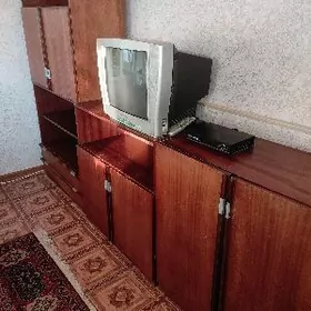 Мебель,Шкафы,телевизор.