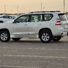 Toyota Land Cruiser Prado 2014