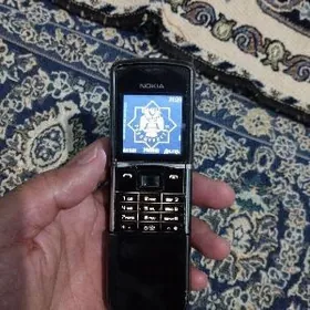 Nokia 8800 başda çykan