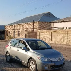 Nissan Versa 2010