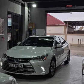 Toyota Camry 2017