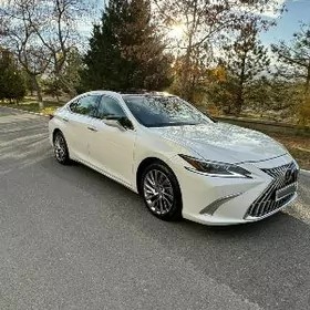 Lexus ES 350 2019