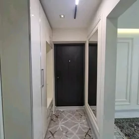 9mkrn surikof 1 etaž 3komnat