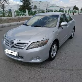 Toyota Camry 2010