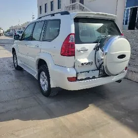 Toyota Land Cruiser Prado 2005