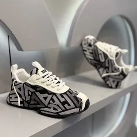 мужские кроссовки