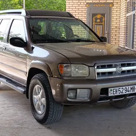 Nissan Pathfinder 2002