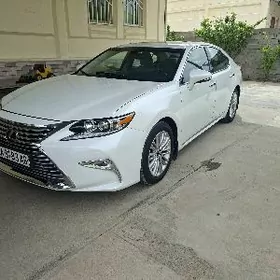 Lexus ES 350 2016