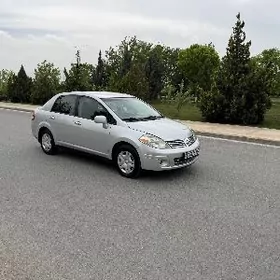 Nissan Versa 2010