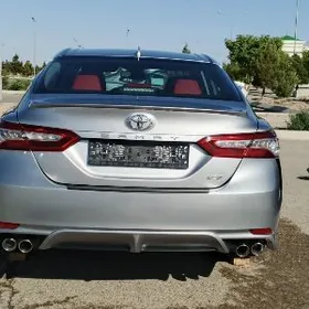 Toyota Camry 2020