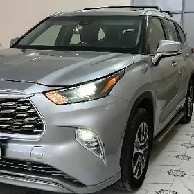 Toyota Highlander 2022