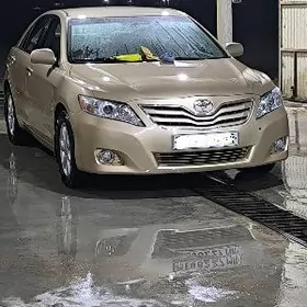 Toyota Camry 2011