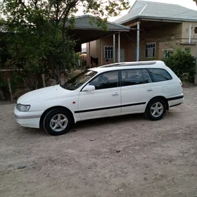 Toyota Carina 1995