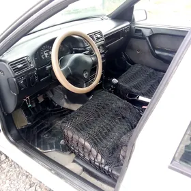Opel Vectra 1992