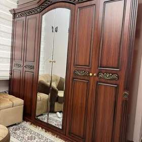 шифоньер Дубай