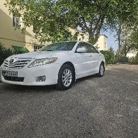Toyota Camry 2010