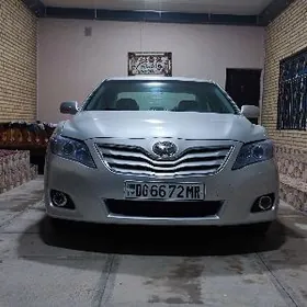 Toyota Camry 2010