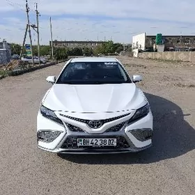 Toyota Camry 2022