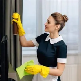 nyanya öýe kömekçi gyz gerek