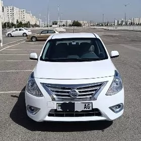 Nissan Sunny 2023
