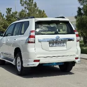 Toyota Land Cruiser Prado 2014