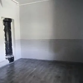 Квартира, Jay