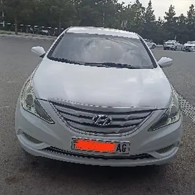 Hyundai Sonata 2011