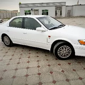 Toyota Camry 1999